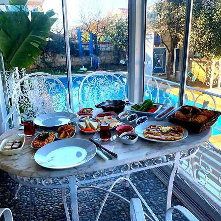 Otel Duru Butik Alaçatı *